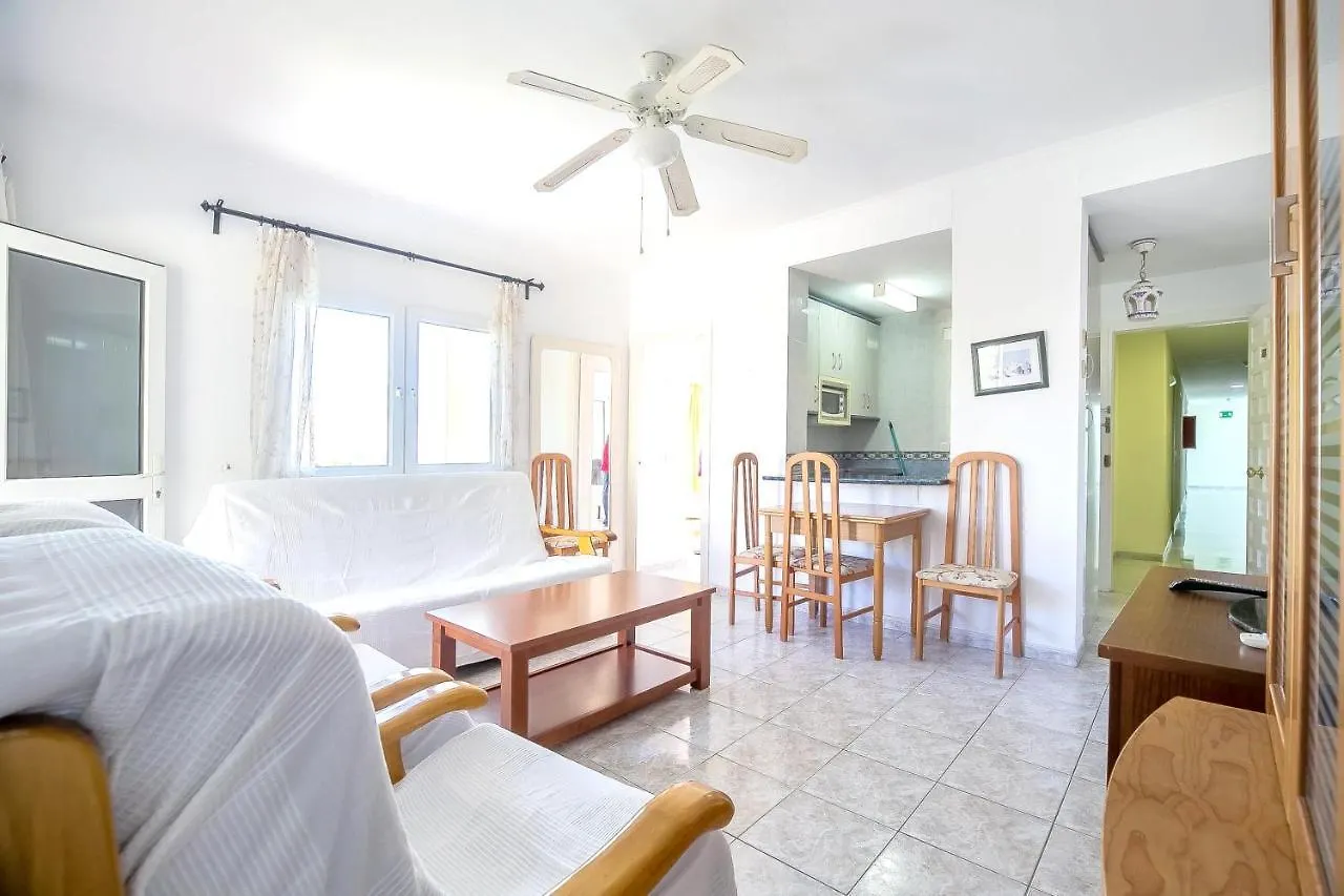 Beachfront Oasis: Sea View Apartment with Pool in Benalmadena 0*,